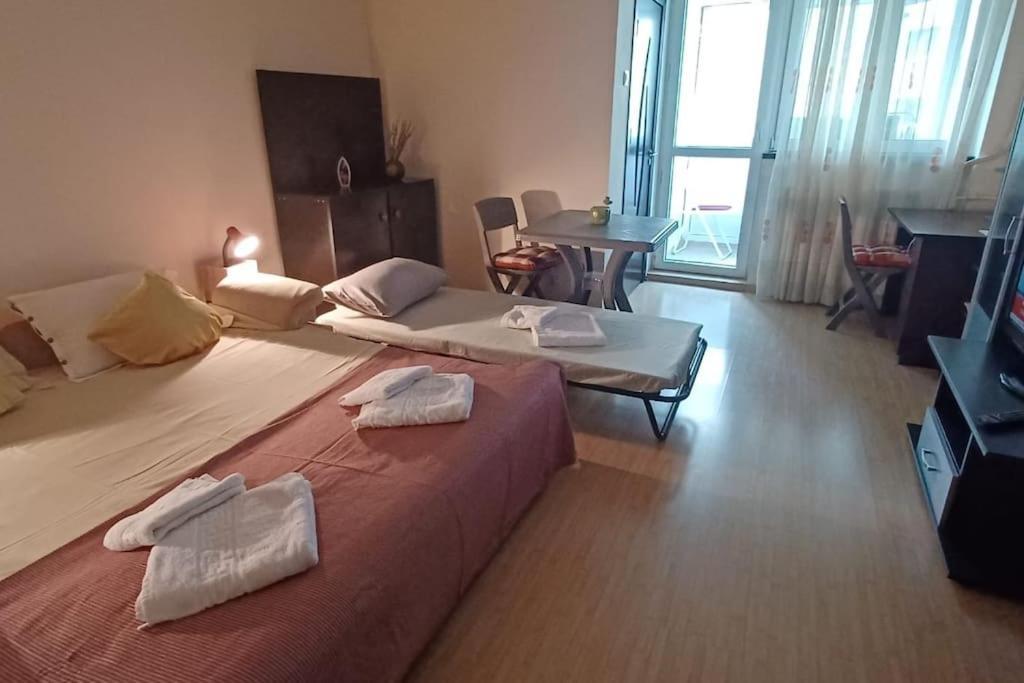 Garsoniera Linistita Zona Vitan Boekarest Buitenkant foto
